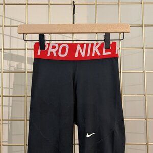 Nike Pro Women’s Dri-Fit Legging